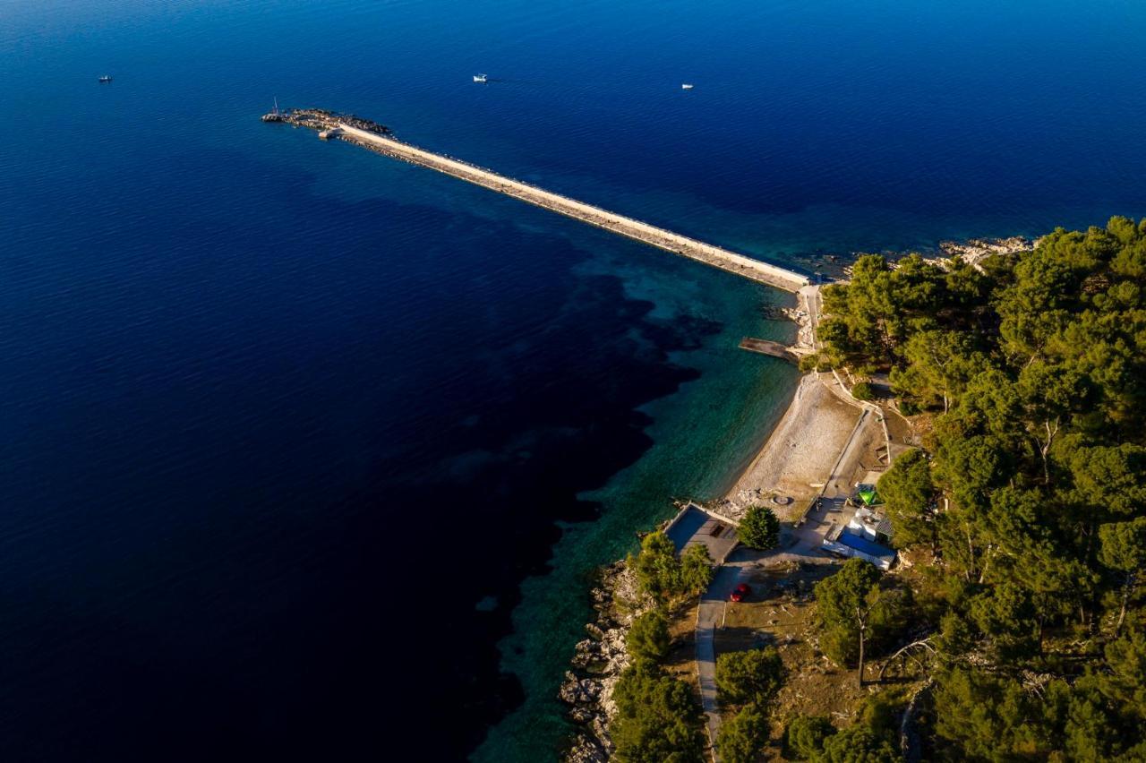 Vacation House Orange Veli Lošinj Exteriör bild